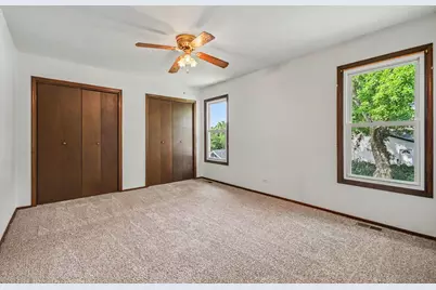 101 S Lancaster Drive, Bolingbrook, IL 60440 - Photo 15