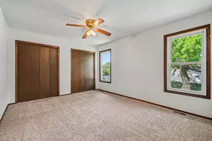 101 S Lancaster Dr, Bolingbrook, IL 60440 - Photo 15