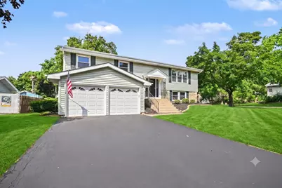 101 S Lancaster Drive, Bolingbrook, IL 60440 - Photo 3