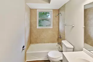 20031 Crescent Ave, Lynwood, IL 60411 - Photo 9
