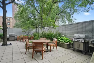 3600 N Lake Shore Dr, Chicago, IL 60613 - Photo 17