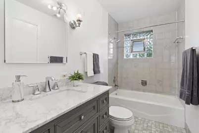 7311 Lake Street, Morton Grove, IL 60053 - Photo 9