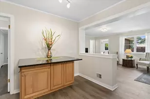 7311 Lake St, Morton Grove, IL 60053 - Photo 13