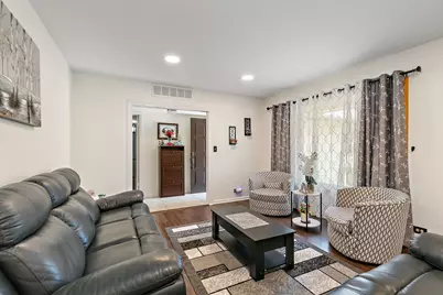 1037 Conrad Court, Elk Grove Village, IL 60007 - Photo 3