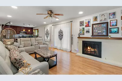 1037 Conrad Court, Elk Grove Village, IL 60007 - Photo 7