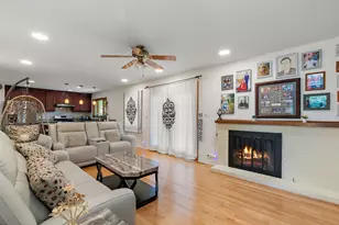 1037 Conrad Ct, Elk Grove Village, IL 60007 - Photo 7