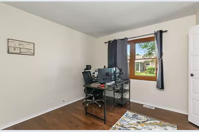 1037 Conrad Court, Elk Grove Village, IL 60007 - Photo 9