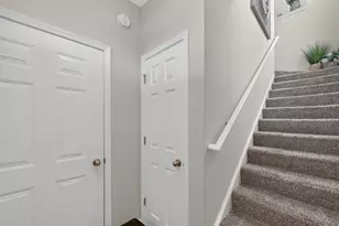 2217 Concord Dr, McHenry, IL 60050 - Photo 3