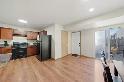 752 Four Seasons Boulevard #752, Aurora, IL 60504 - Photo 5