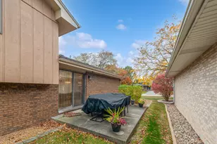 2210 207th Pl, Lynwood, IL 60411 - Photo 19