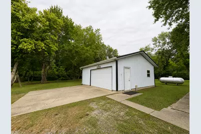 8364 Stuyvesant Street, Benton, IL 62812 - Photo 15