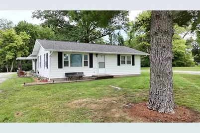 8364 Stuyvesant Street, Benton, IL 62812 - Photo 5