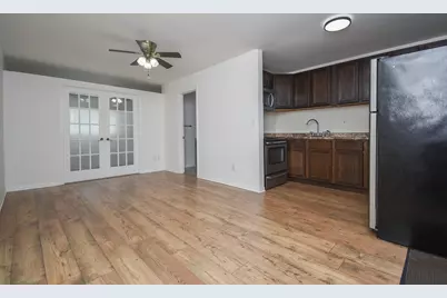 3170 W Monroe Street #112, Waukegan, IL 60085 - Photo 5