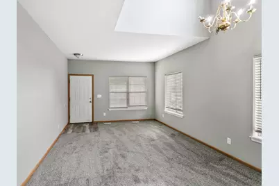 678 Zachary Drive, Romeoville, IL 60446 - Photo 5