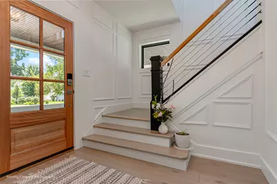 107 E Jefferson Avenue, Wheaton, IL 60187 - Photo 7