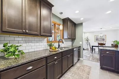 33202 N Woodland Terrace, Grayslake, IL 60030 - Photo 11