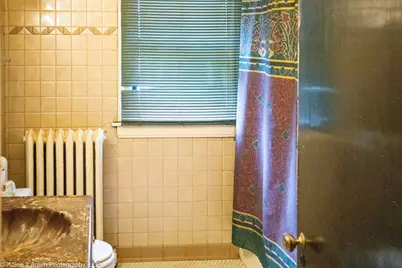 8001 S Oglesby Avenue, Chicago, IL 60617 - Photo 11