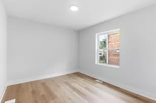 8820 S Ridgeland Ave, Chicago, IL 60617 - Photo 13