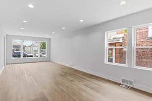 8820 S Ridgeland Ave, Chicago, IL 60617 - Photo 7