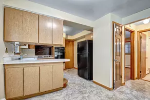 272 E 148th St, Harvey, IL 60426 - Photo 5