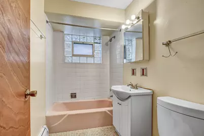 272 E 148th Street, Harvey, IL 60426 - Photo 9