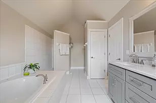2412 Shaker Ct, Naperville, IL 60564 - Photo 23