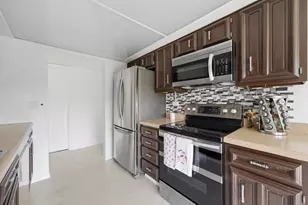 1400 N Yarmouth Pl, Mount Prospect, IL 60056 - Photo 7