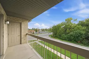 8000 W 84th Pl, Justice, IL 60458 - Photo 21
