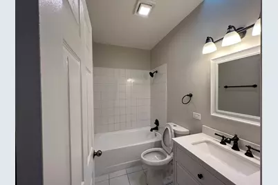 3242 N Pulaski Road #3, Chicago, IL 60641 - Photo 7