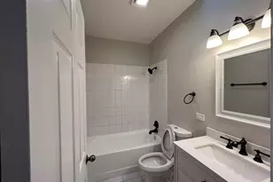 3242 N Pulaski Rd, Chicago, IL 60641 - Photo 7