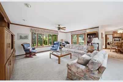 2141 Country Knoll Court, Elgin, IL 60123 - Photo 7