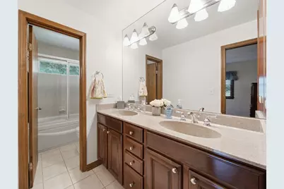 2141 Country Knoll Court, Elgin, IL 60123 - Photo 17