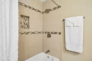 7 Derbyshire Ct, Bolingbrook, IL 60440 - Photo 35
