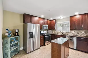 7 Derbyshire Ct, Bolingbrook, IL 60440 - Photo 15