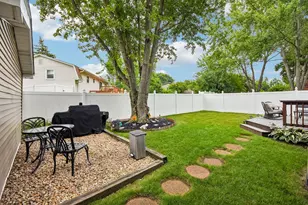 7 Derbyshire Ct, Bolingbrook, IL 60440 - Photo 37