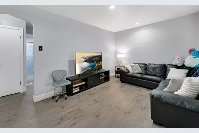 [Address not provided], Oak Lawn, IL 60453 - Photo 11