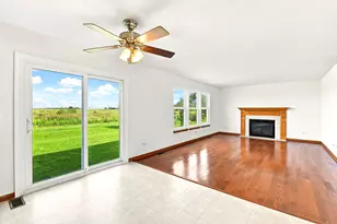 16459 Kingsbrook Dr, Crest Hill, IL 60403 - Photo 9