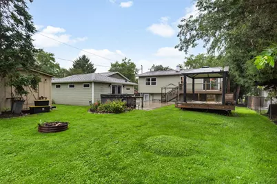1817 Elmwood Drive, Lindenhurst, IL 60046 - Photo 23