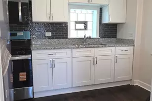 10118 S Luella Ave, Chicago, IL 60617 - Photo 7