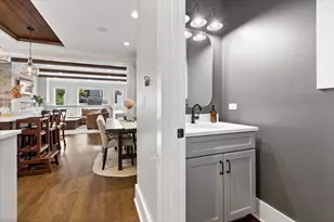 4100 N Oakley Ave, Chicago, IL 60618 - Photo 15