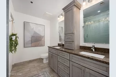 758 N Larrabee Street #220, Chicago, IL 60610 - Photo 19