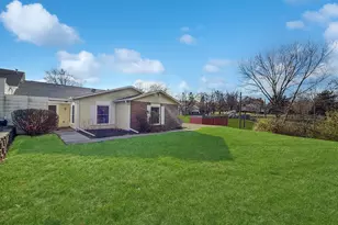 3150 W Carthage Dr, Freeport, IL 61032 - Photo 1