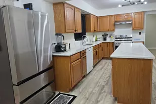 430 Gillings Dr, Gurnee, IL 60031 - Photo 9