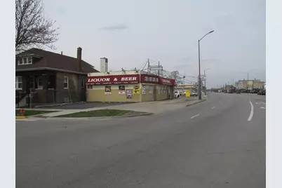 1636 N Cicero Avenue, Chicago, IL 60641 - Photo 3