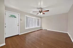 1807 N Keeler Ave, Chicago, IL 60639 - Photo 5