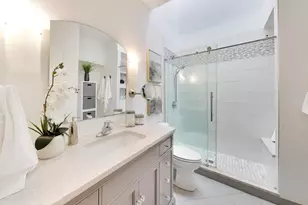 819 W Dickens Ave, Chicago, IL 60614 - Photo 17