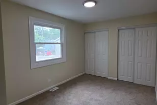 70 N Idlewild Ave, Mundelein, IL 60060 - Photo 13
