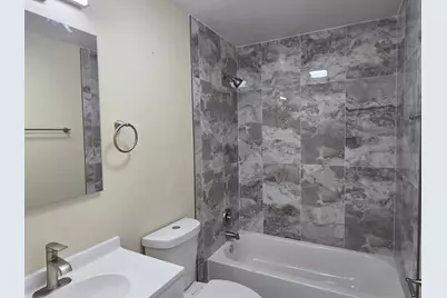 70 N Idlewild Avenue, Mundelein, IL 60060 - Photo 11