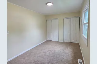 70 N Idlewild Avenue, Mundelein, IL 60060 - Photo 17