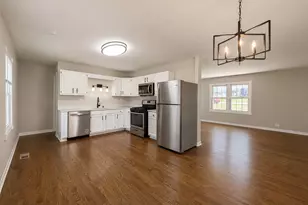 3038 Everglade Ave, Woodridge, IL 60517 - Photo 7